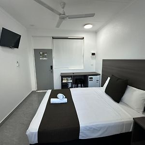 Budget Queen Room